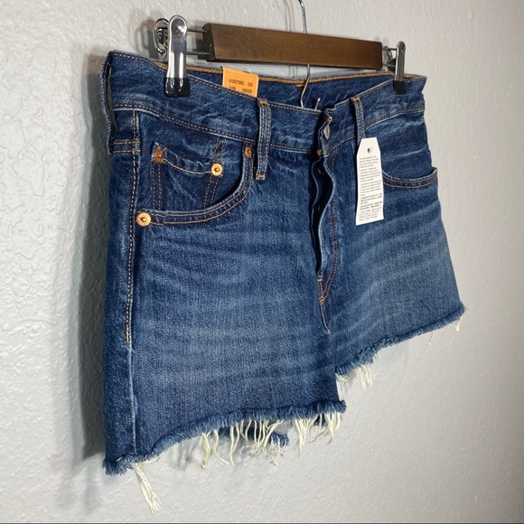 Levi’s | 501 Original Fit Straight‎ Leg Button Fly - Picture 5 of 9